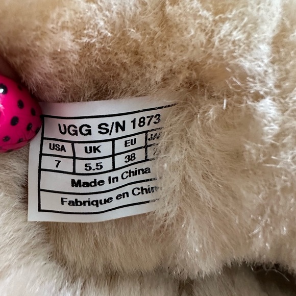 UGG Australia Women’s Bailey Button Triplets, Size 7 - Picture 7 of 7